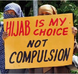 muslim women supporting the hijab